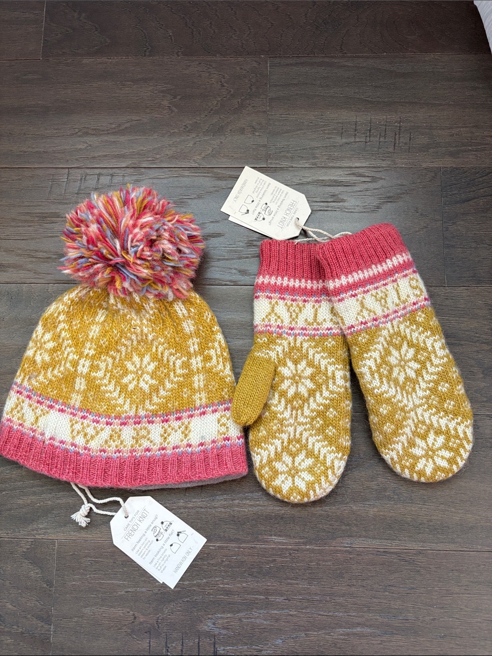 French Knot Handcrafted Wool Pom Pom Beanie & Mittens set,Nordic,Stay Warm print